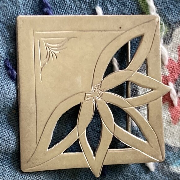 Vintage De Marcay Brooch Sterling Silver Pin Modernist Pierced Western Flower - Picture 13 of 13